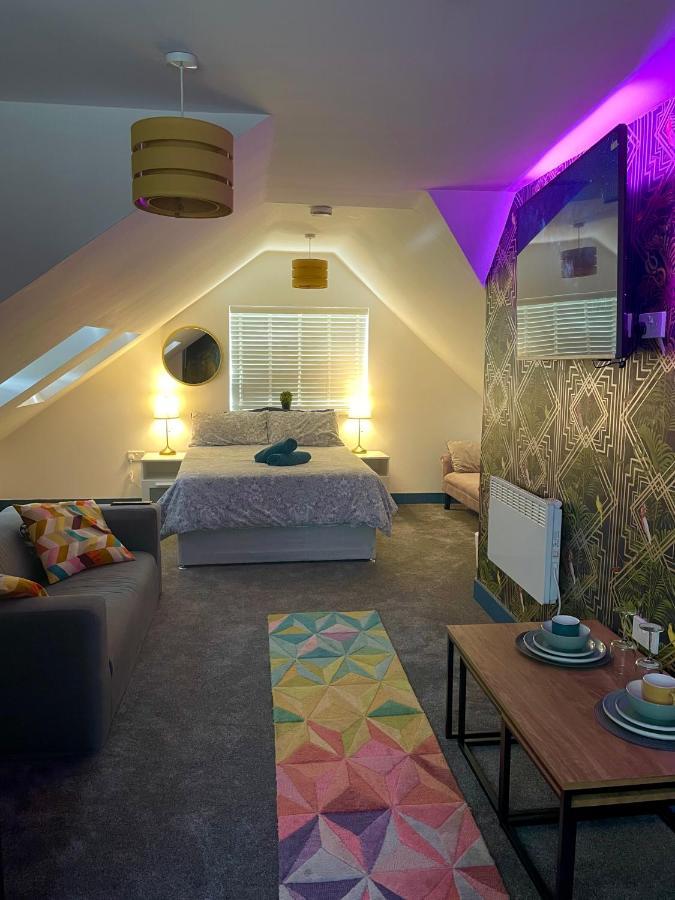 Vibrant & Modern Studio Apartment In Birmingham Eksteriør bilde